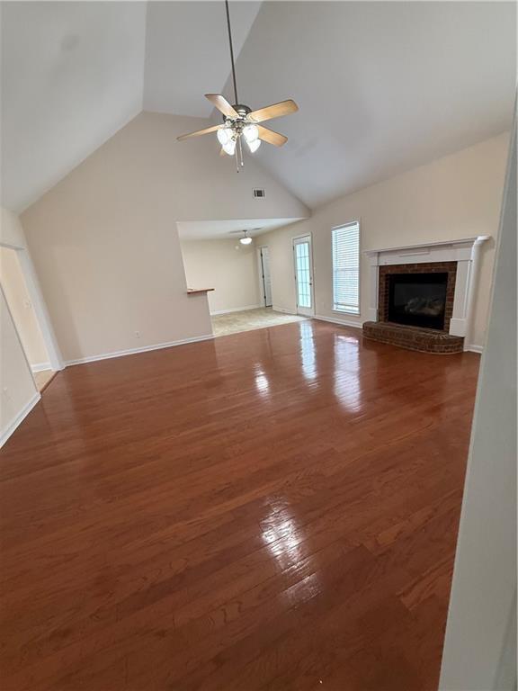 Building Photo - 1244 Saxony Dr SE