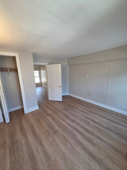 bedroom - 116 Mercer St