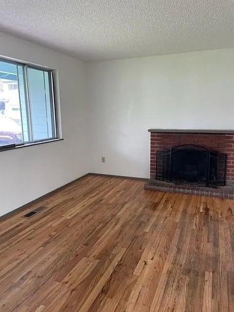 Building Photo - Aloha House