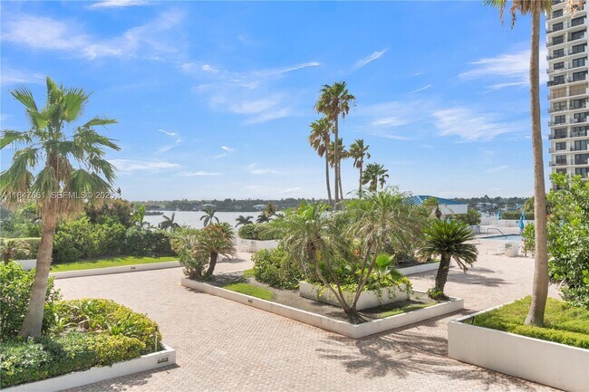 Building Photo - 1201 S Ocean Dr