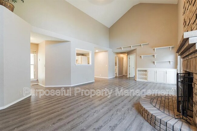 Building Photo - 2501 Patti Pl