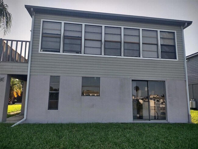 Building Photo - 3179 Sea Grape Dr
