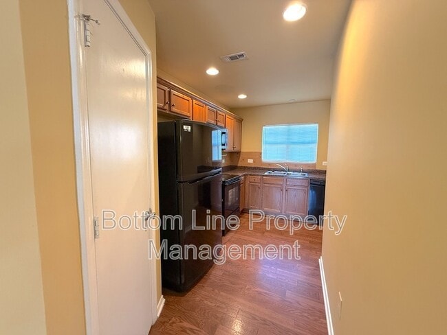 Building Photo - 313 River Clay Road