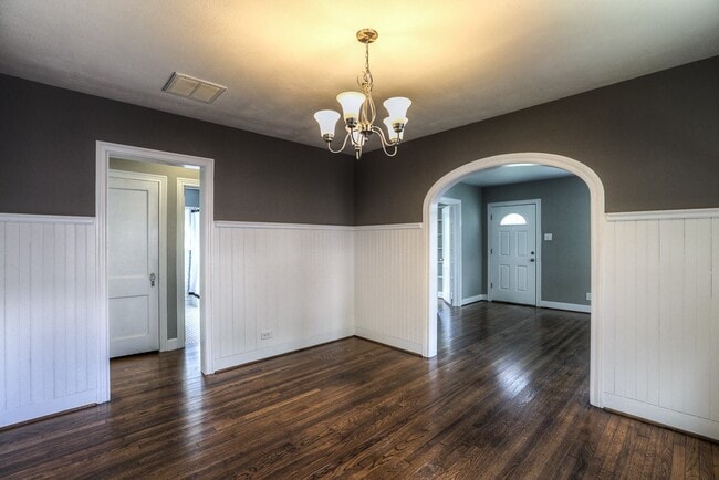 Building Photo - 926 Dorothy St