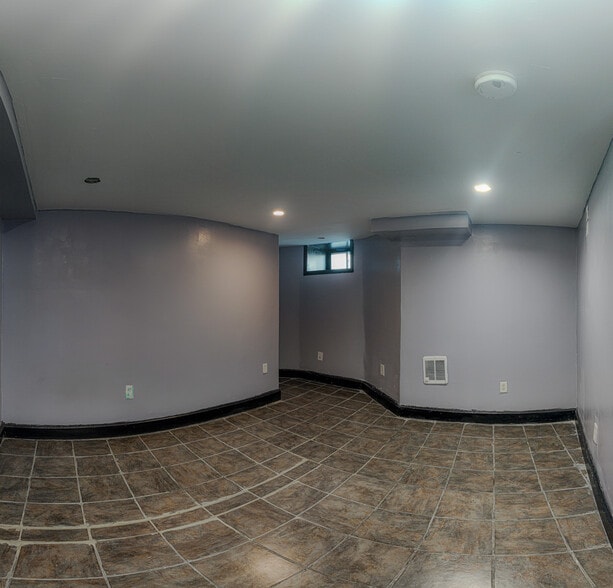 Building Photo - 26 Wilmore St