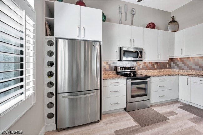 Building Photo - 583 Beachwalk Cir