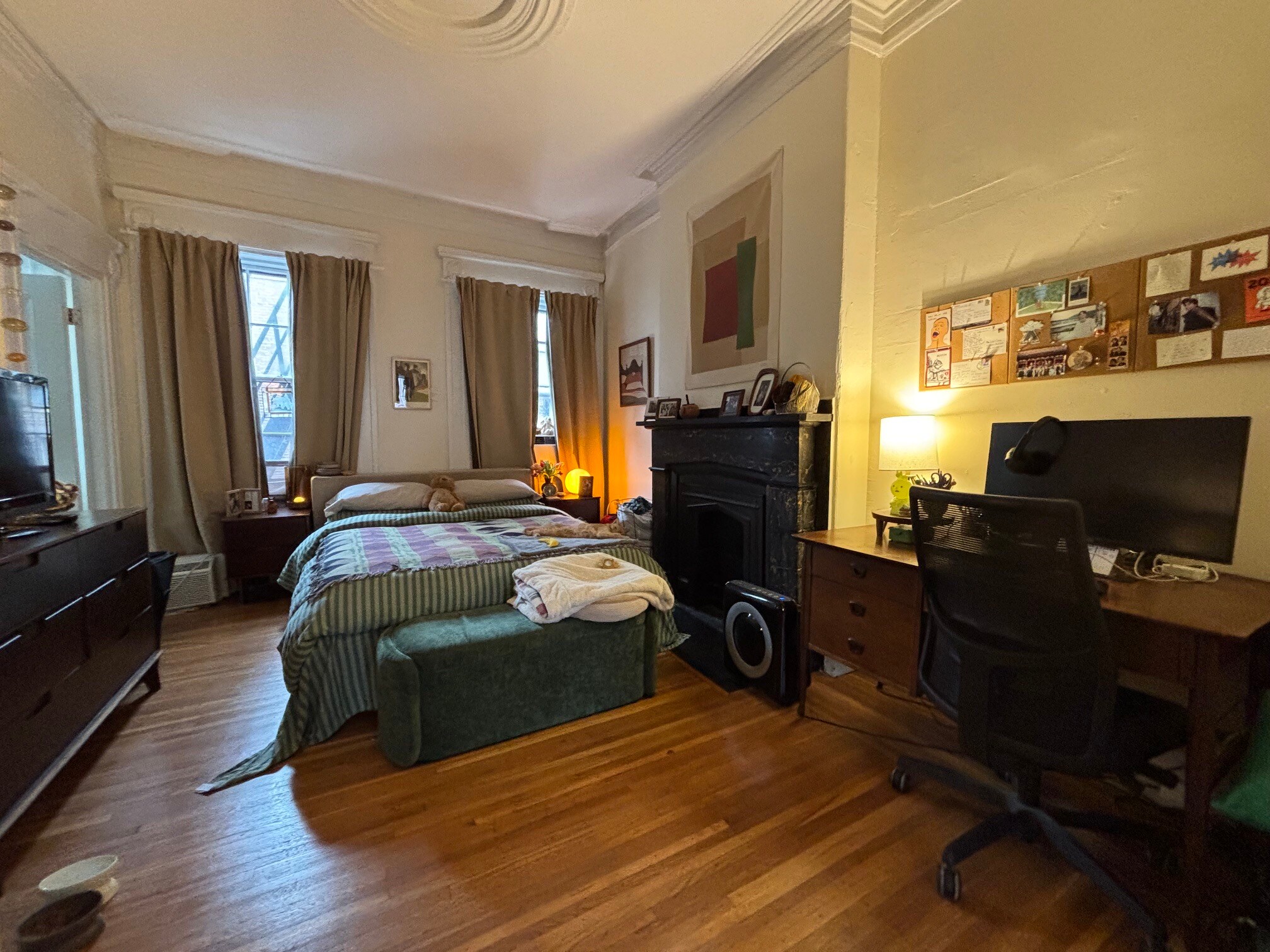 Building Photo - 69 Charles St