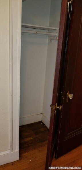 Building Photo - 53 Fellsway W