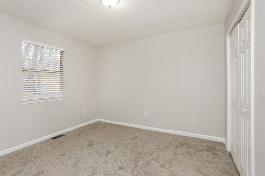 Building Photo - 2049 Pintail Cove