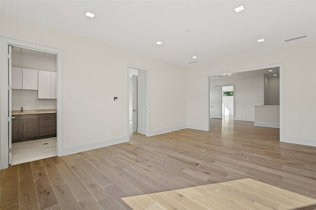 Building Photo - 4903 Braesvalley Dr