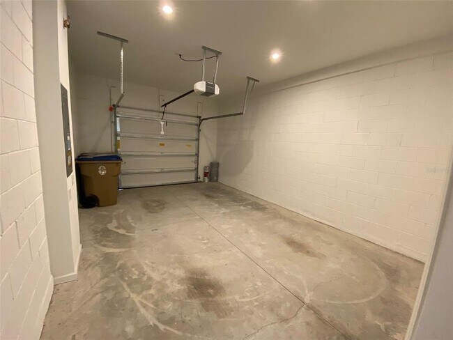 Building Photo - 9052 Ocean Tide Wy