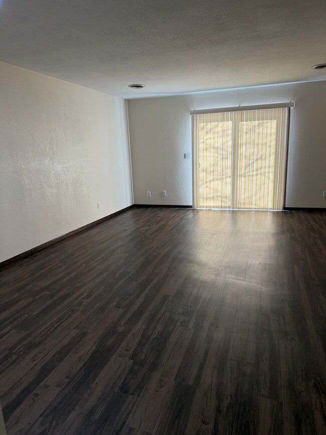 Building Photo - 2600 Adams St