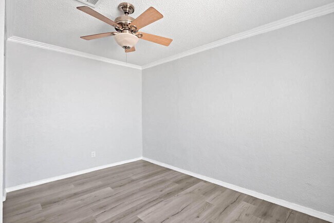 Building Photo - 1260 Las Pompas Rd