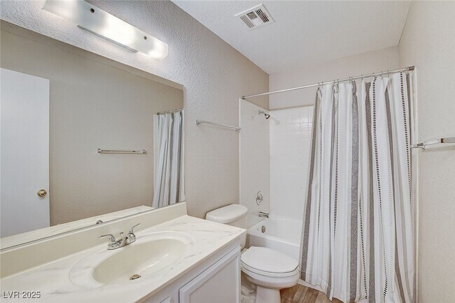 Building Photo - 2713 Otter Creek Ct