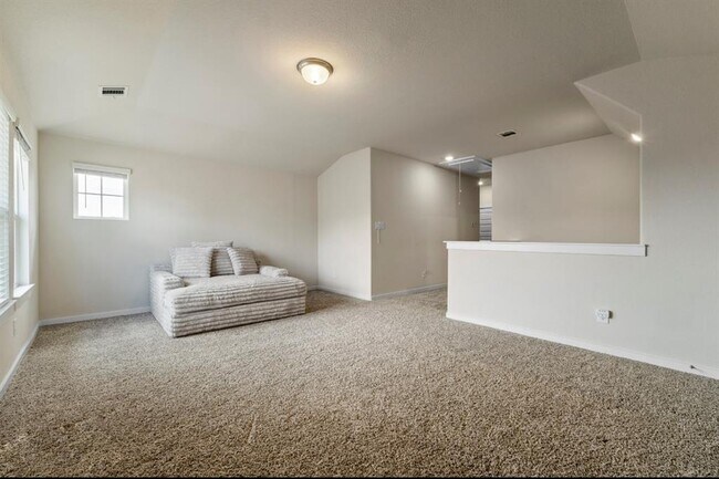 Building Photo - 12930 Royal Ann Wy