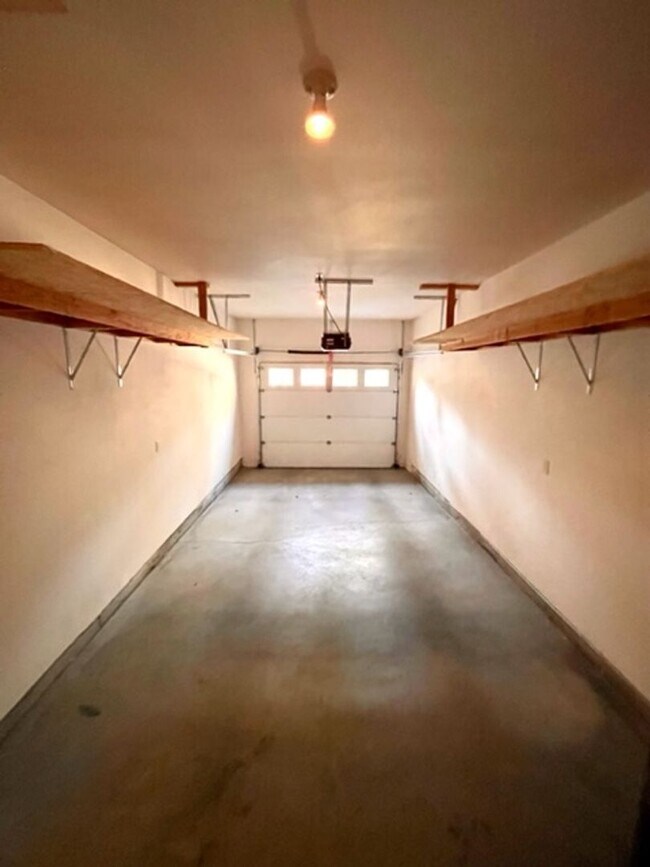 Building Photo - Fawn Run Duplex - 00000-FAWN-00