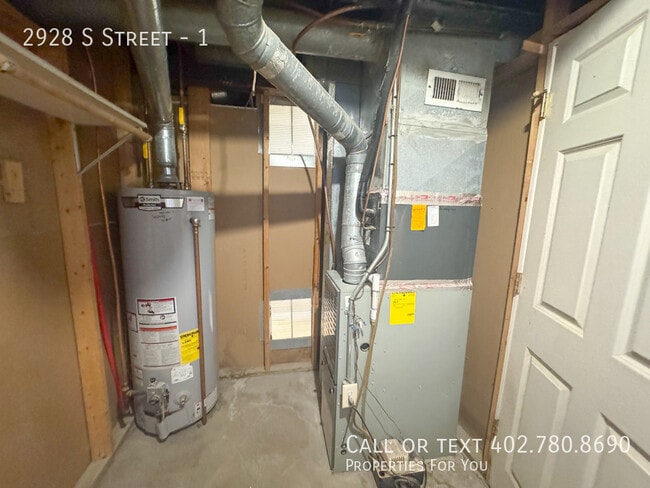 Building Photo - 2928 S Street-1