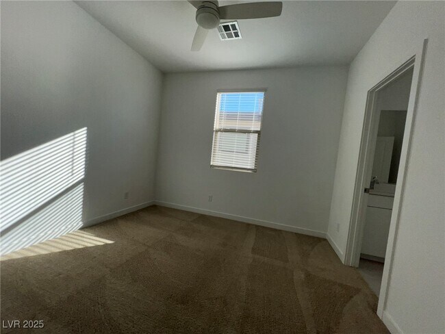 Building Photo - 612 Emerson Creek Ct