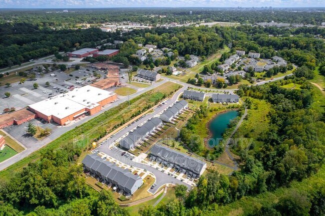 Building Photo - 5535 Wenrich Dr