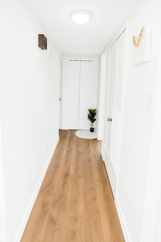 Building Photo - 5126 Sprey Dr