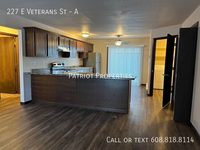 Building Photo - 2 bedroom/ 1 bath apartment in Tomah, WI