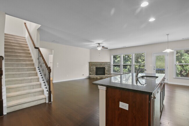 Building Photo - 3411 Adler Trl
