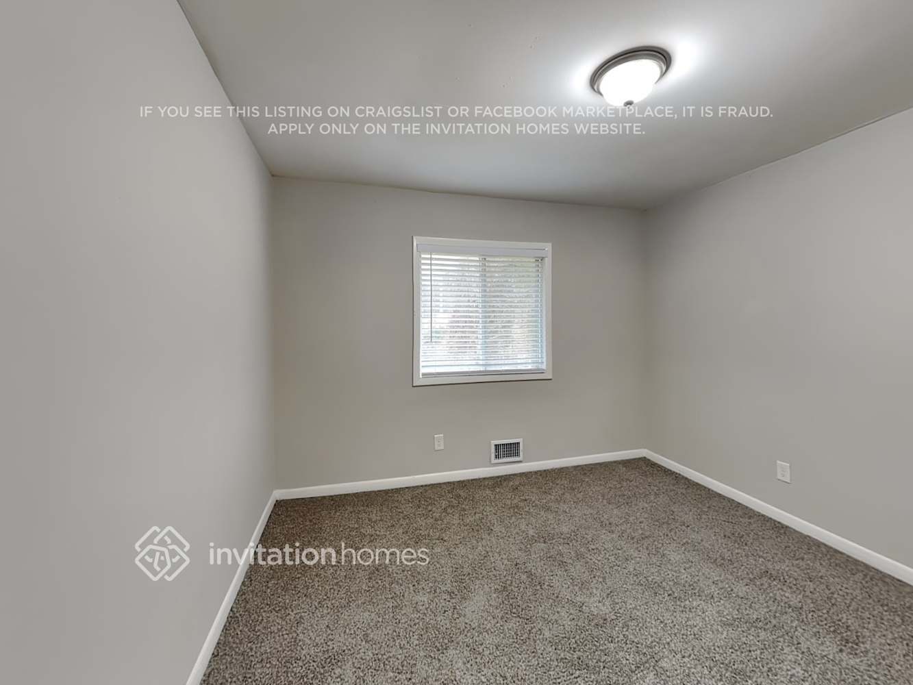 Building Photo - 2398 Lilla Cir SW