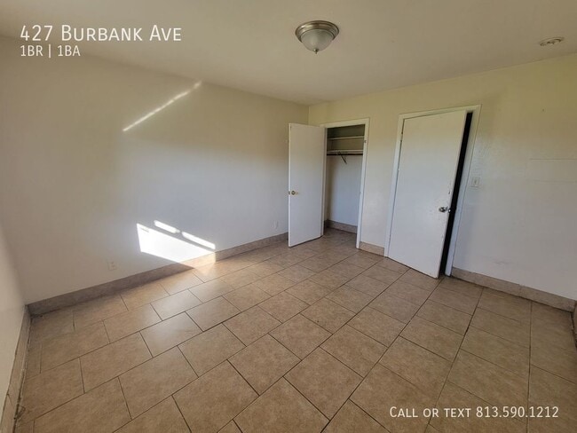 Building Photo - 427 Burbank Ave