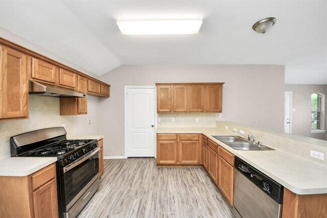 Building Photo - 24311 Hard Wood Dr