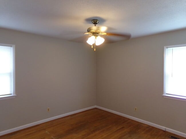 Building Photo - Charming Home in Havelock