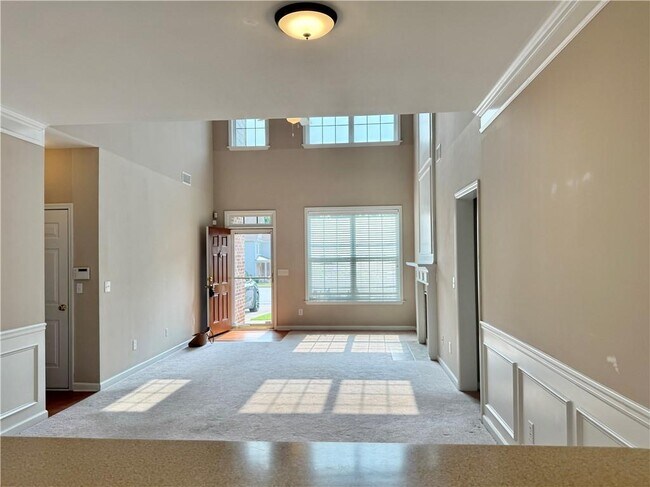 Building Photo - 484 Grayson Way