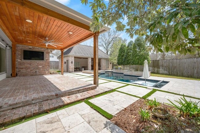 Building Photo - 4 Bedroom Luxury Rental located near Bocage | Private Pool | Mother In Law Suite