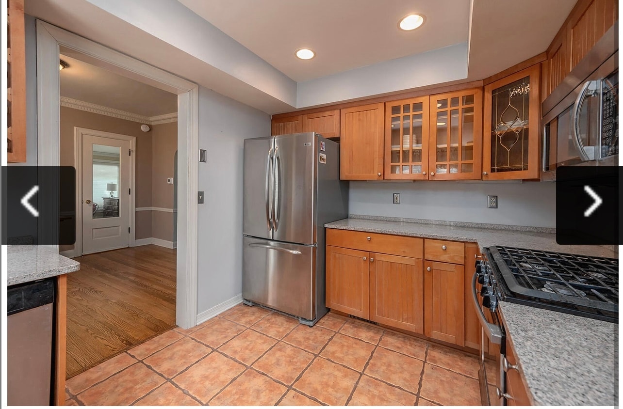 Kitchen - 6407 W Lloyd St
