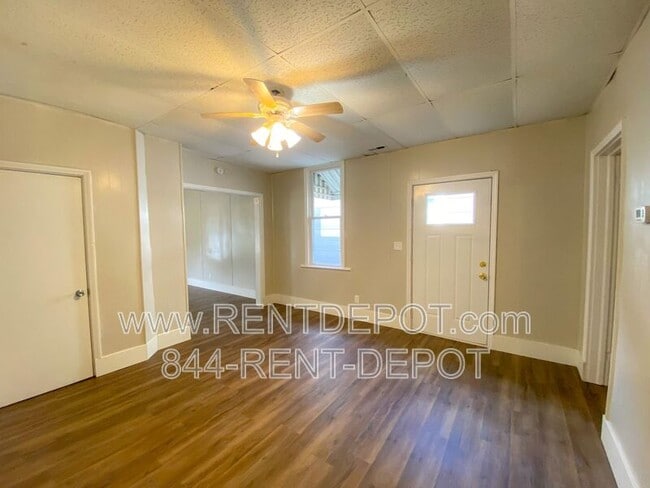 Building Photo - 1019 N Garvin St