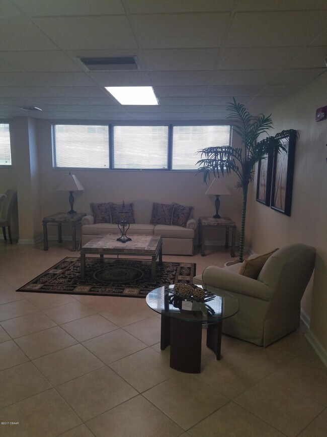 Building Photo - 1415 Ocean Shore Blvd