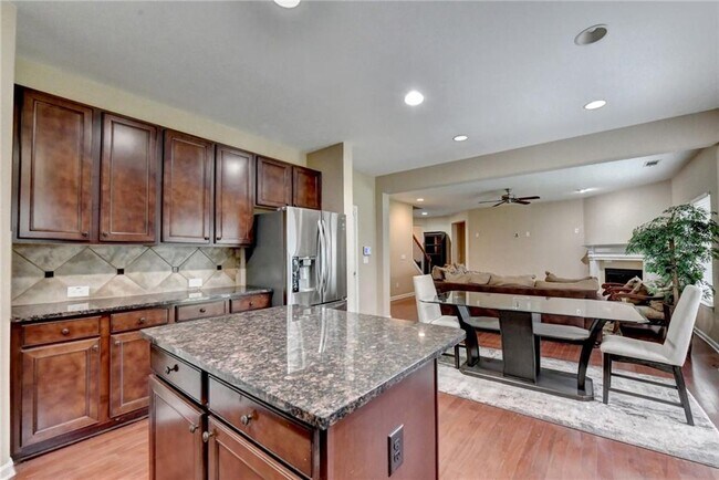 Building Photo - 4228 Woods Creek Ln