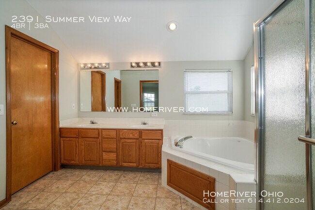 Building Photo - 2391 Summer View Way