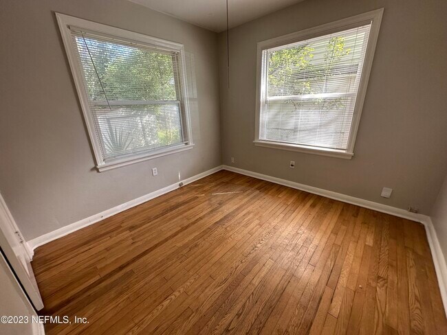 Building Photo - 1123 Brierfield Dr