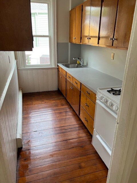 Building Photo - 468 Wickenden St