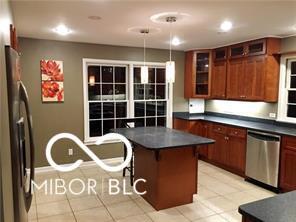 Building Photo - 6030 Crows Nest Dr