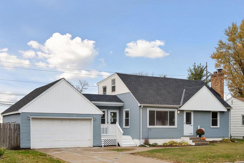 Building Photo - 5060 Hughes Ave NE