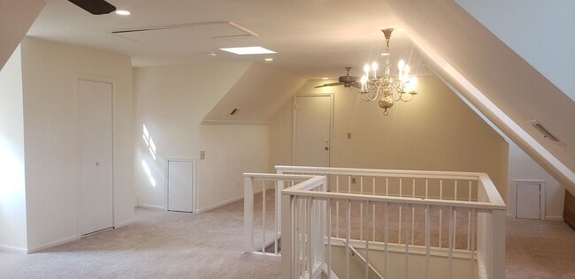 Building Photo - Classic And Stately 5 Bed 3 Bath Colonial ...