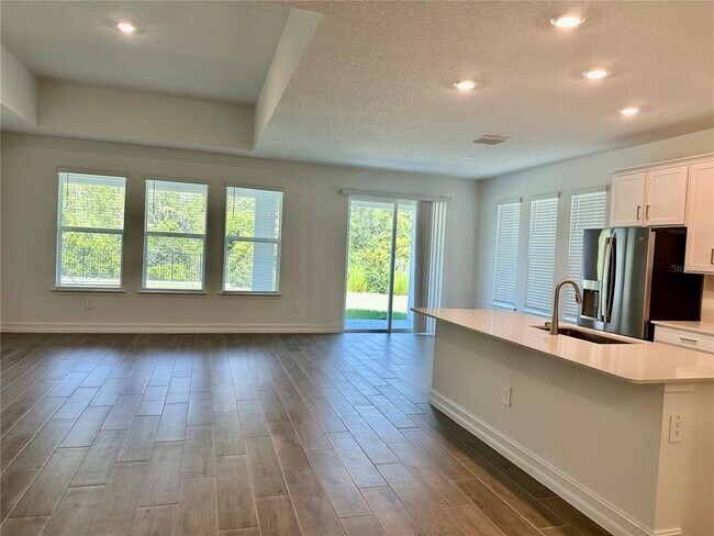 Building Photo - 17797 Grassybend Lp