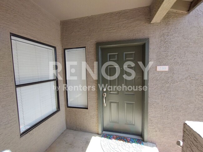 Building Photo - Ideal 3 Br 2 Ba 1 Carport Condo Near 96th St and Shea in N Scottsdale