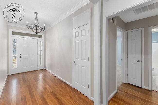 Building Photo - Gorgeous Rental Ready Today!!
