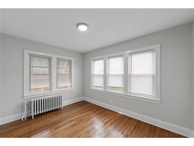 Building Photo - 4253 N James Ave