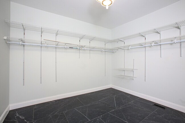 Building Photo - 1508 Mullis Rd