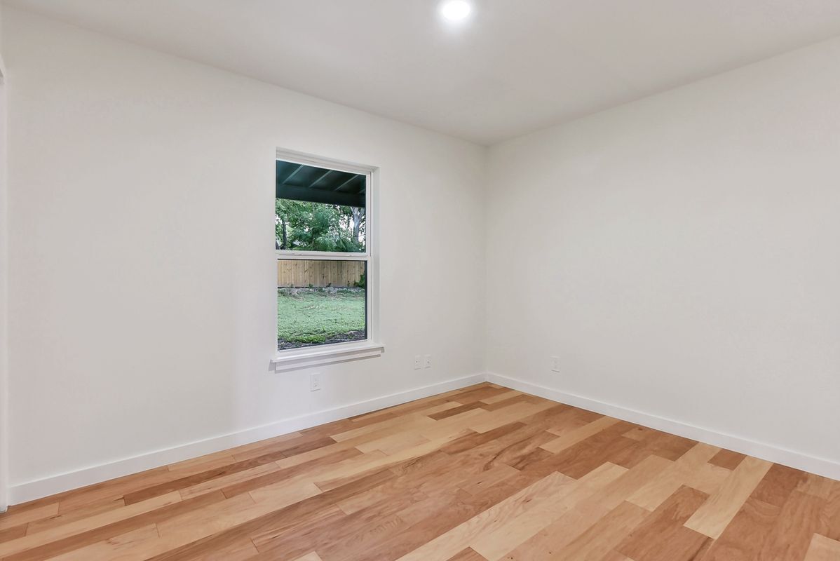 Building Photo - 11900 Dove Haven Dr
