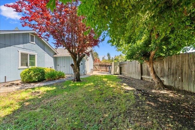 Building Photo - 7406 Rush River Dr