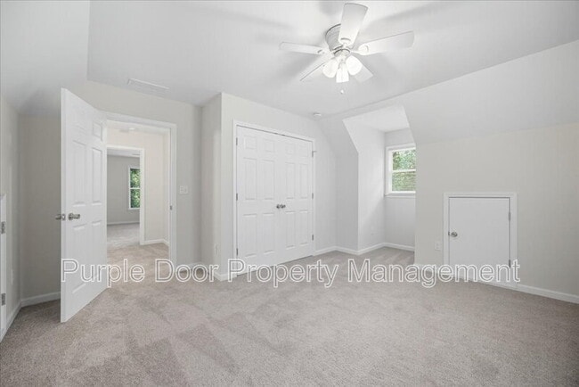 Building Photo - 4201 Autumn Lake Dr